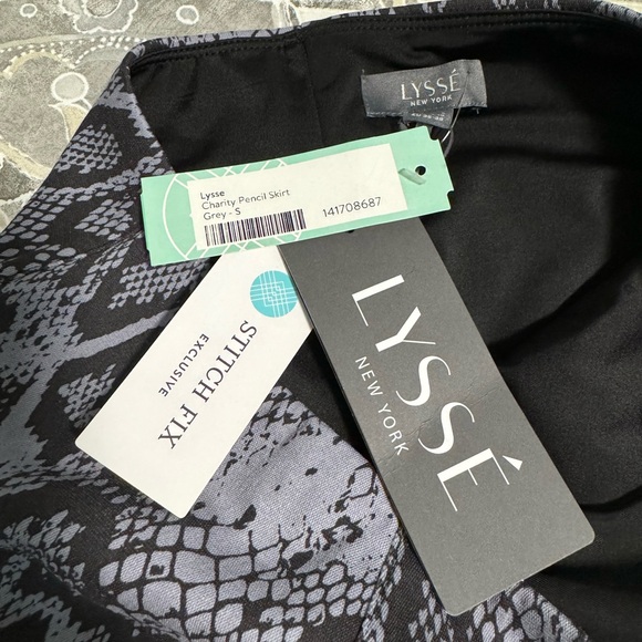 Pencil Skirt - Picture 3 of 3